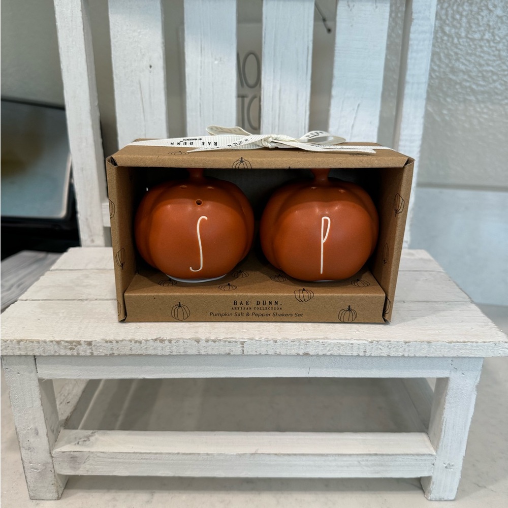 Rae Dunn pumpkin salt & pepper shakers